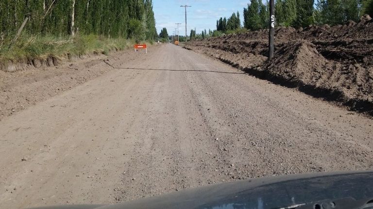 A buen ritmo continúan los trabajos para el asfalto de Paso Piedra 7