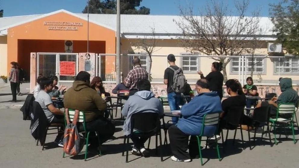 Comunicado de los estudiantes autoconvocados del IFDC