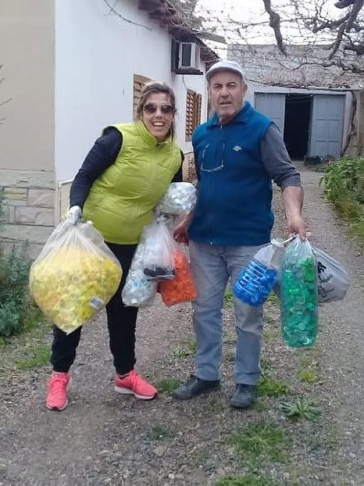 ¡A llevar tapitas, llaves, papel o placas radiográficas para el Garrahan!