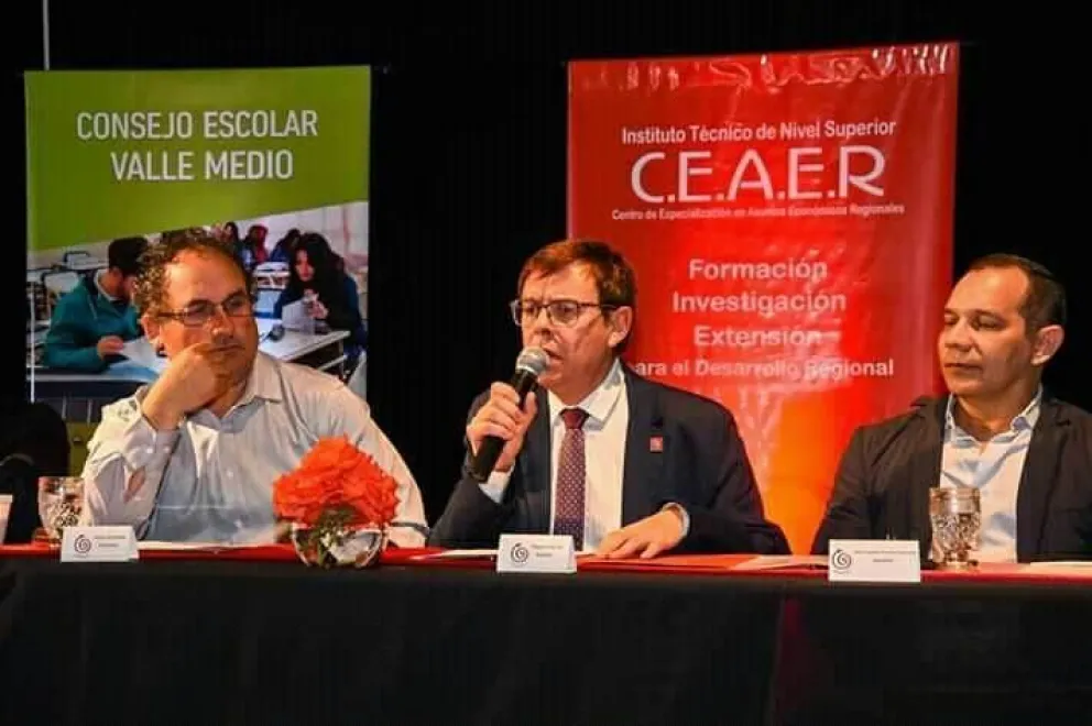 Quedó inaugurado el Seminario Smart City. Mañana el cierre