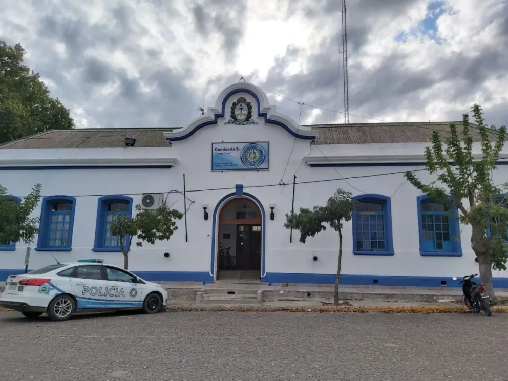 Se había robado una mochila de baño: intentó escaparse pero fue detenido