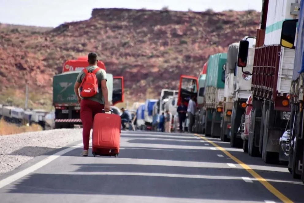 Las dos Argentinas y la necesidad de un poder político que surja del Interior