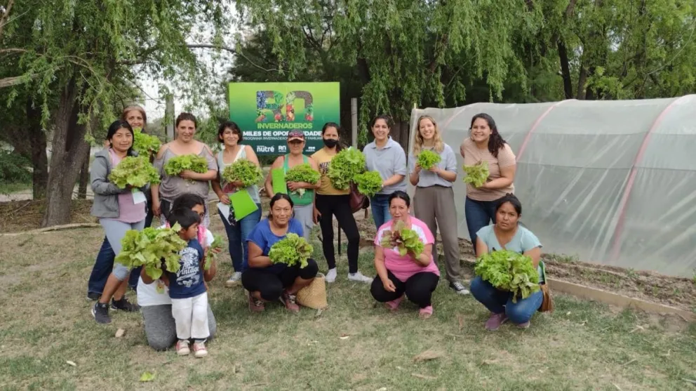 Río Colorado: 20 familias se capacitaron en el Programa Río Negro Nutre