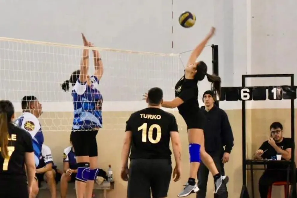 Quién se quedó con el torneo de vóley mixto que organizó la Policía de Río Negro