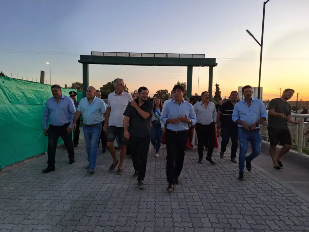 Inauguraron el natatorio de Darwin