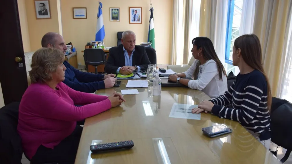 Autoridades de Salud repasaron acciones para el hospital de Lamarque