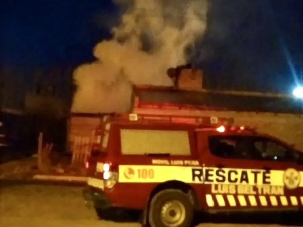 Incendio en un taller de carpintería en el barrio Rodolfo Walsh