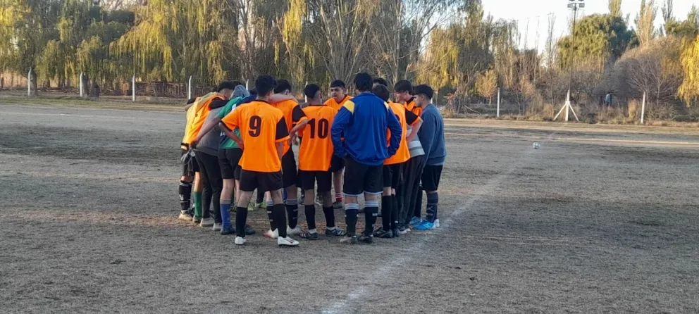 El club Las Bardas lanzó la colecta solidaria "Luz para mi club"