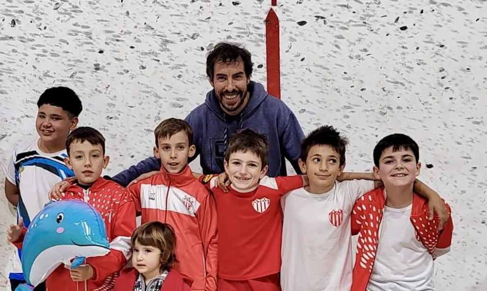 La escuela de pelota paleta de Luis Beltrán participó de un encuentro en Neuquén