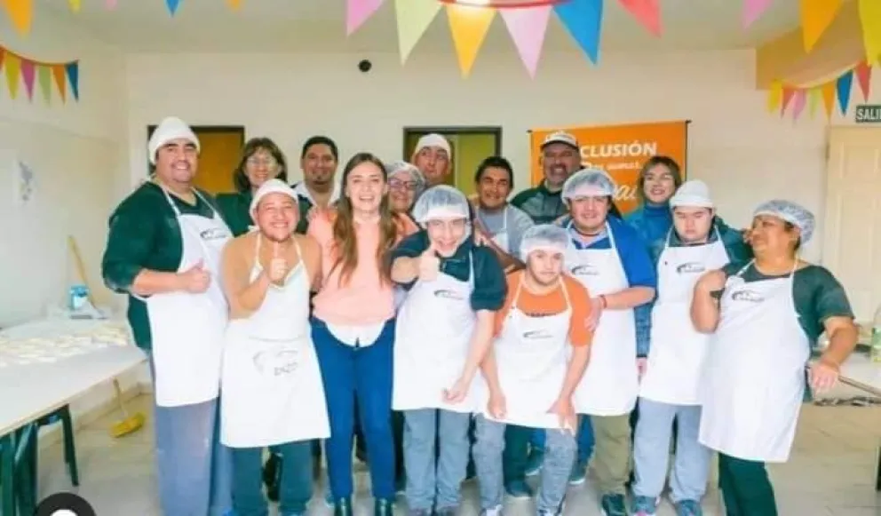 Luciana de la Fuente recorrió distintas instituciones del Valle Medio