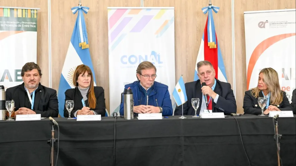 Producción participó de una reunión clave para la fruticultura
