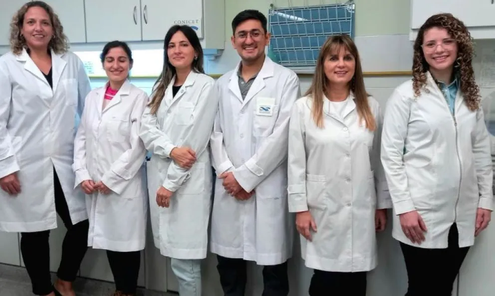 Estudian bacterias que podrían contribuir en los tratamientos de Alzheimer