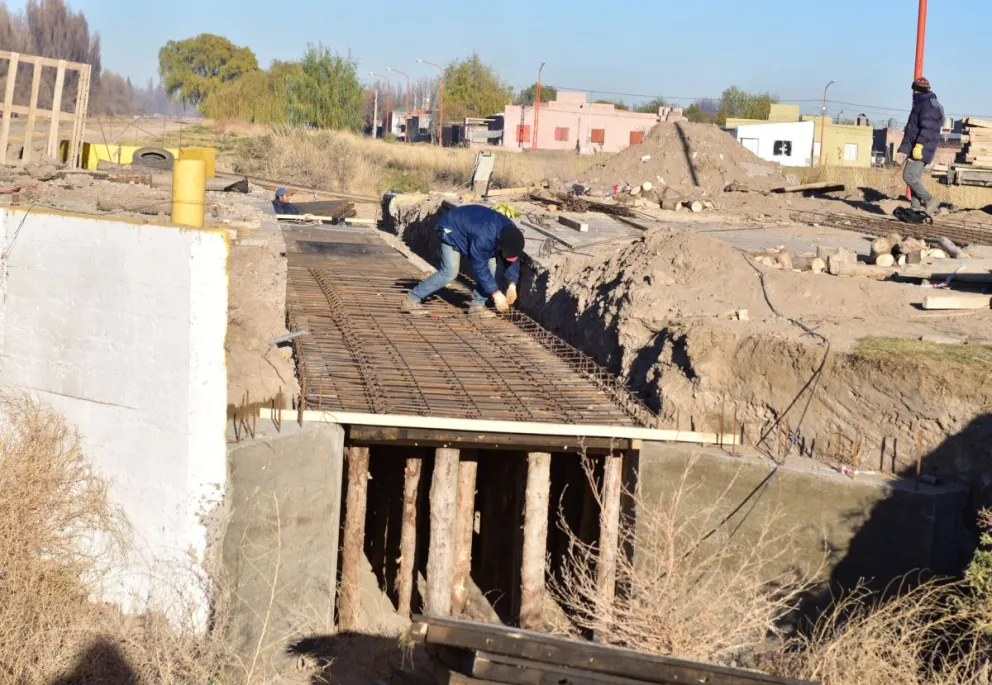 Terminaron la obra de desagote pluvial en el ingreso a Luis Beltrán