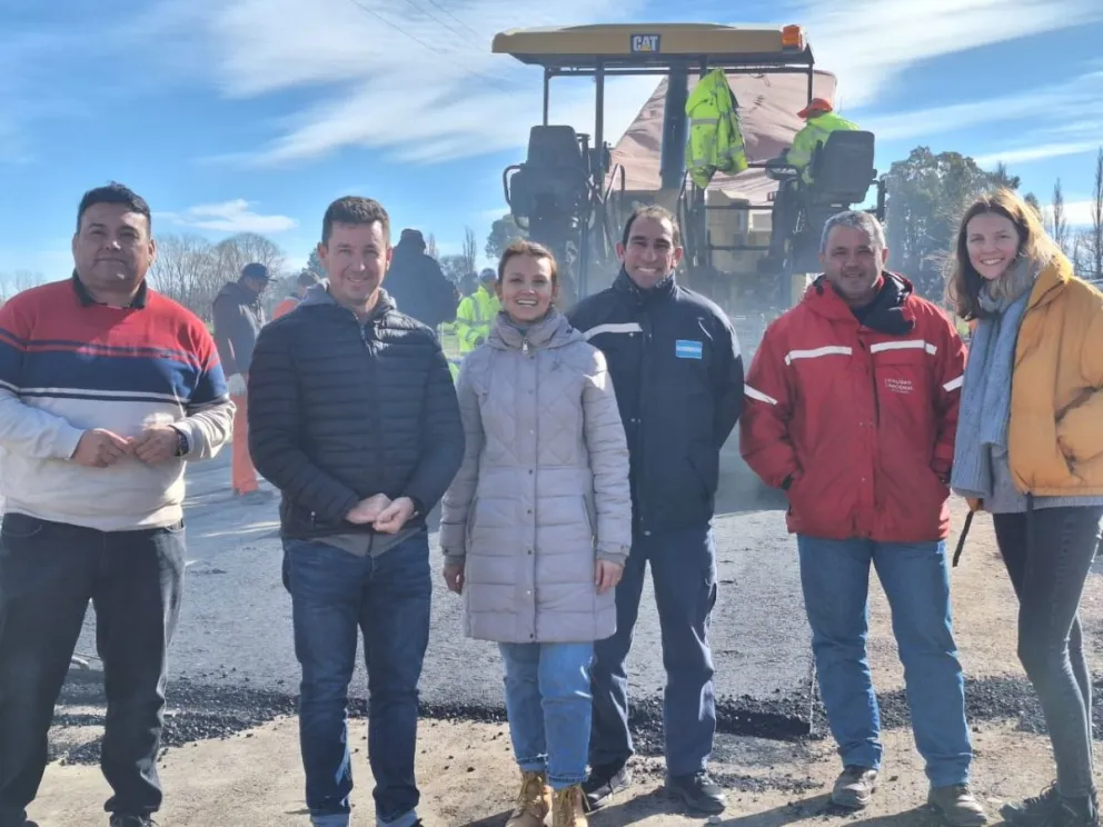 Comienza la pavimentación del camino rural que une Choele Choel y Luis Beltrán