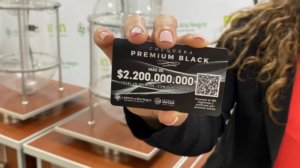 Ya está disponible la Chequera Premium Black