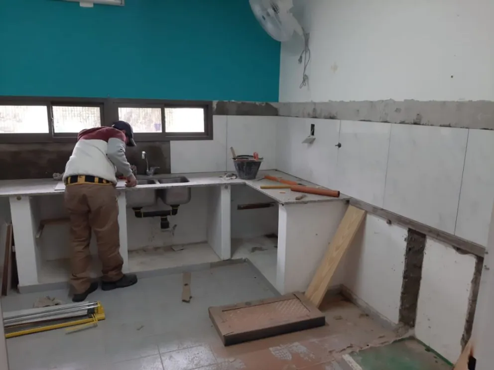 Cuáles son las obras que hizo Educación en el Valle Medio durante el receso escolar