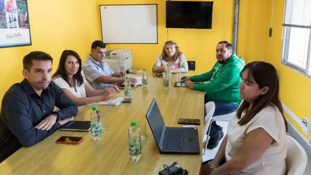 El Gobierno convocó para mañana una nueva paritaria