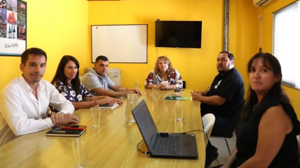 La Provincia hizo una nueva oferta salarial a los gremios