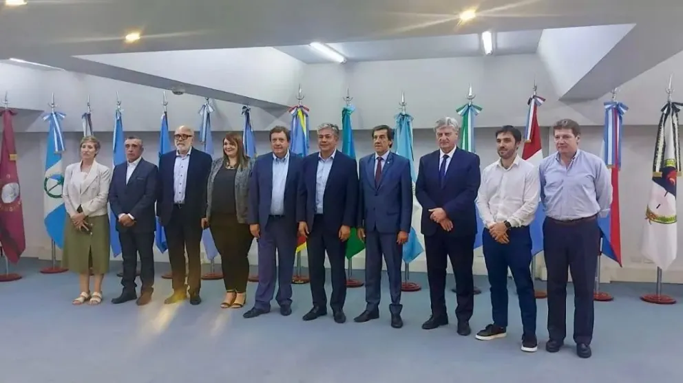 Provincias productoras de hidrocarburos fija postura ante el Gobierno Nacional