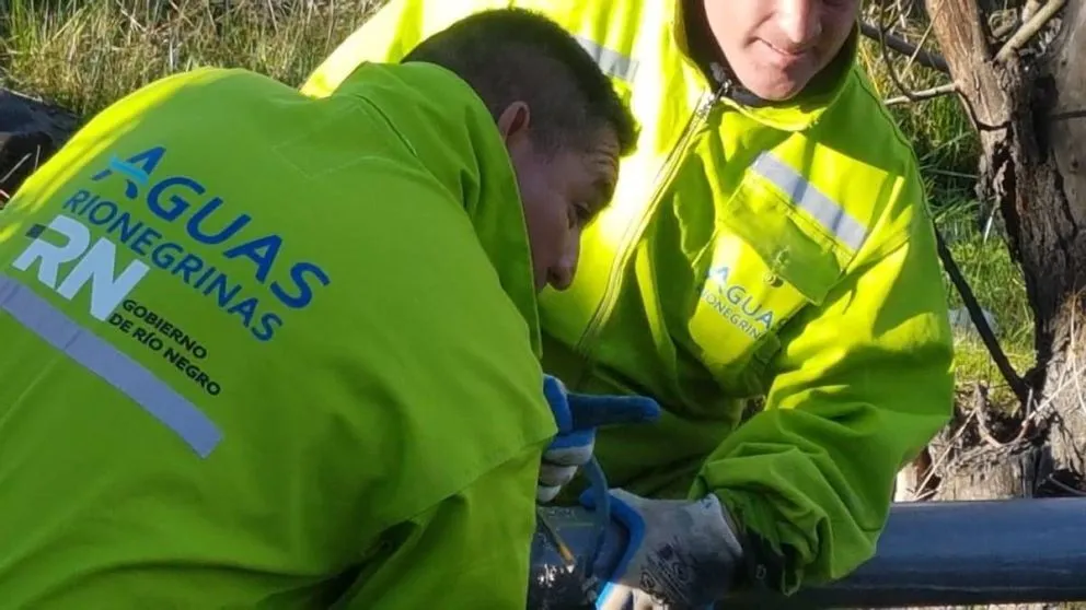 Choele Choel: corte de suministro en Las Mercedes por la rotura de un caño de agua