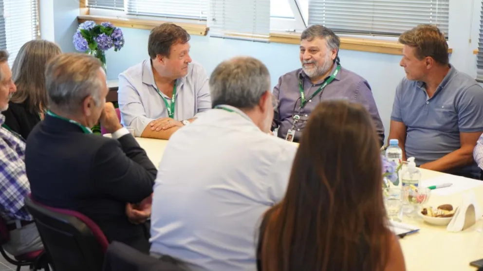 Con la presencia de Weretilneck se conformó el nuevo Directorio de INVAP