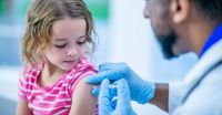 Calendario de vacunación obligatorio para niños y niñas en edad escolar 