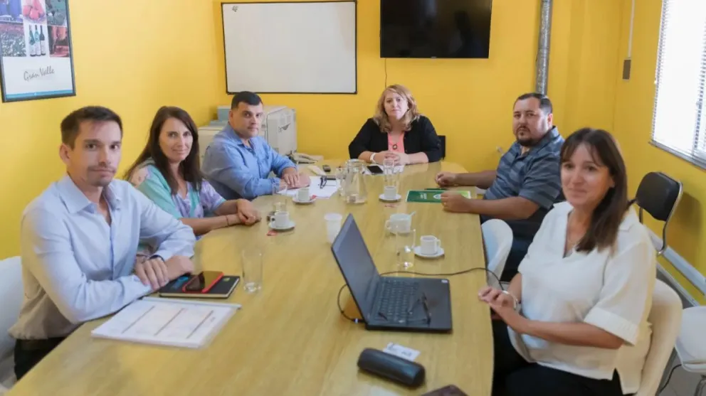 Cuál es la nueva propuesta salarial que hizo la Provincia a los gremios 