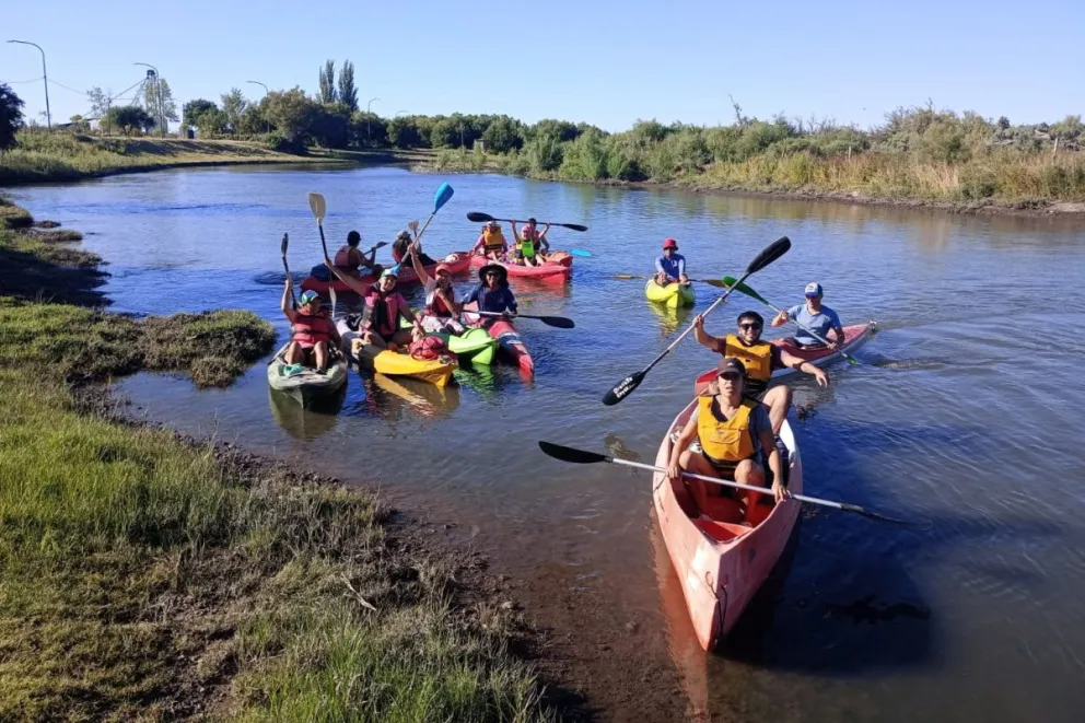 Culminó el taller de canotaje de Darwin con una emocionante bajada de 7 km