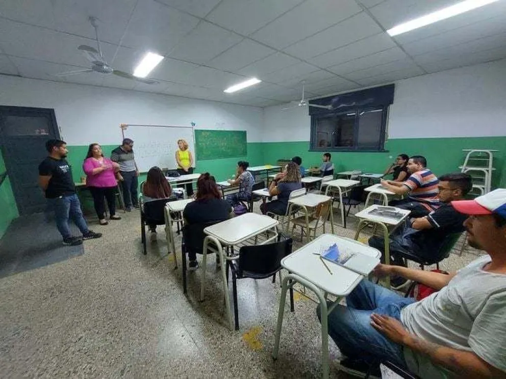 Comenzaron las clases en el CIFIC de Choele Choel para formar profesionales de la construcción