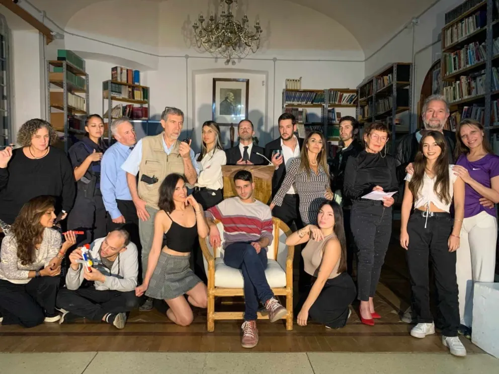 "Efecto Zarek: tras las máscaras de la cotidianidad": la exitosa obra se presenta en Río Negro