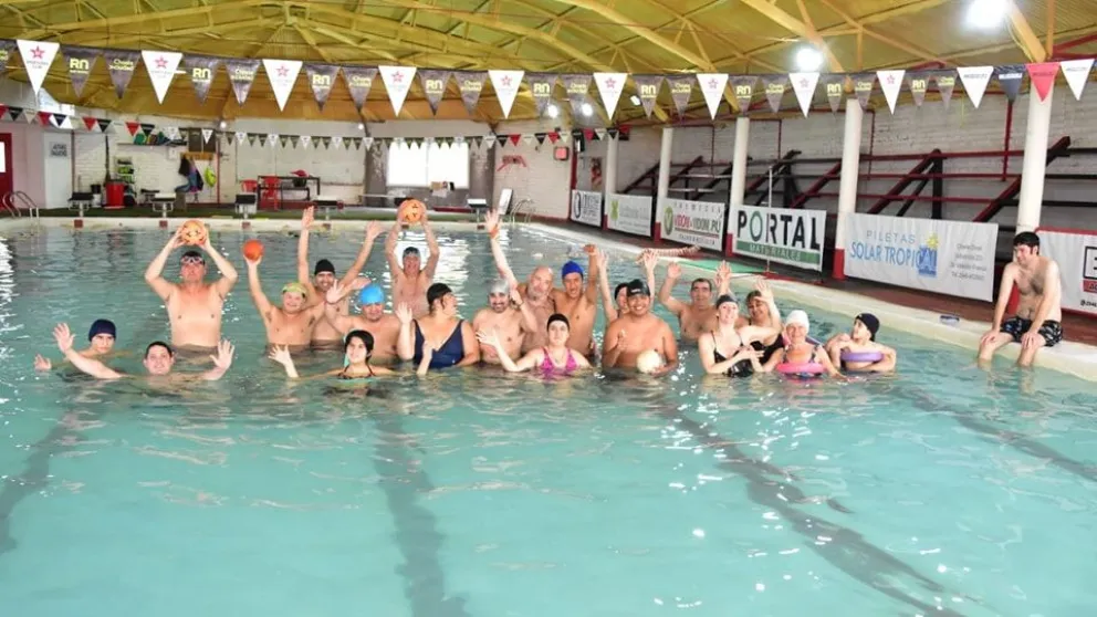 Ofrecen rehabilitación en el agua para pacientes de Luis Beltrán 