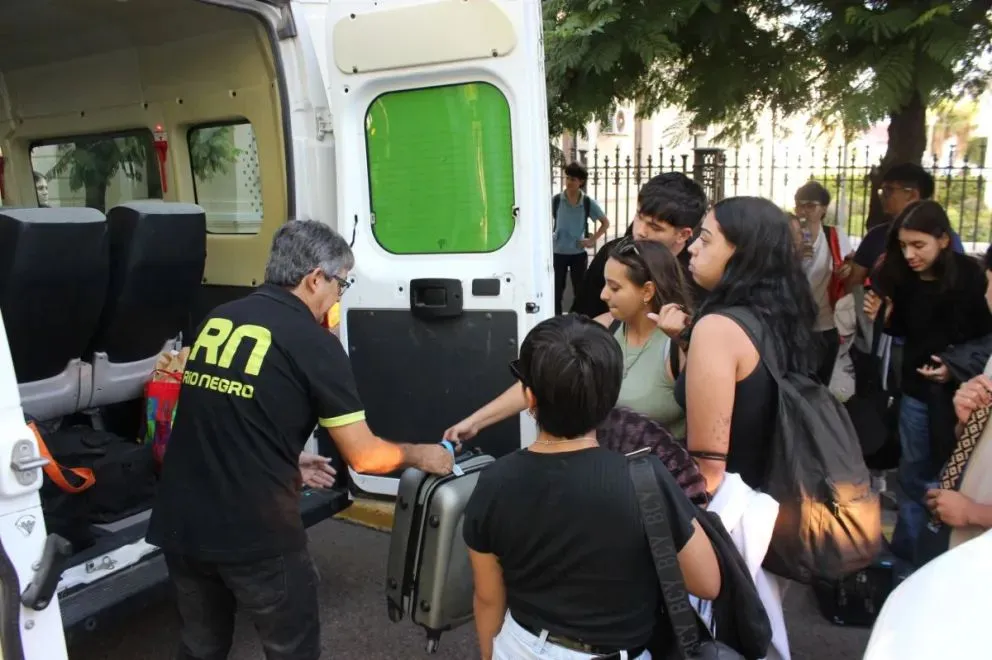 El gobierno de Río Negro estuvo a cargo del regreso de los estudiantes a la provincia.