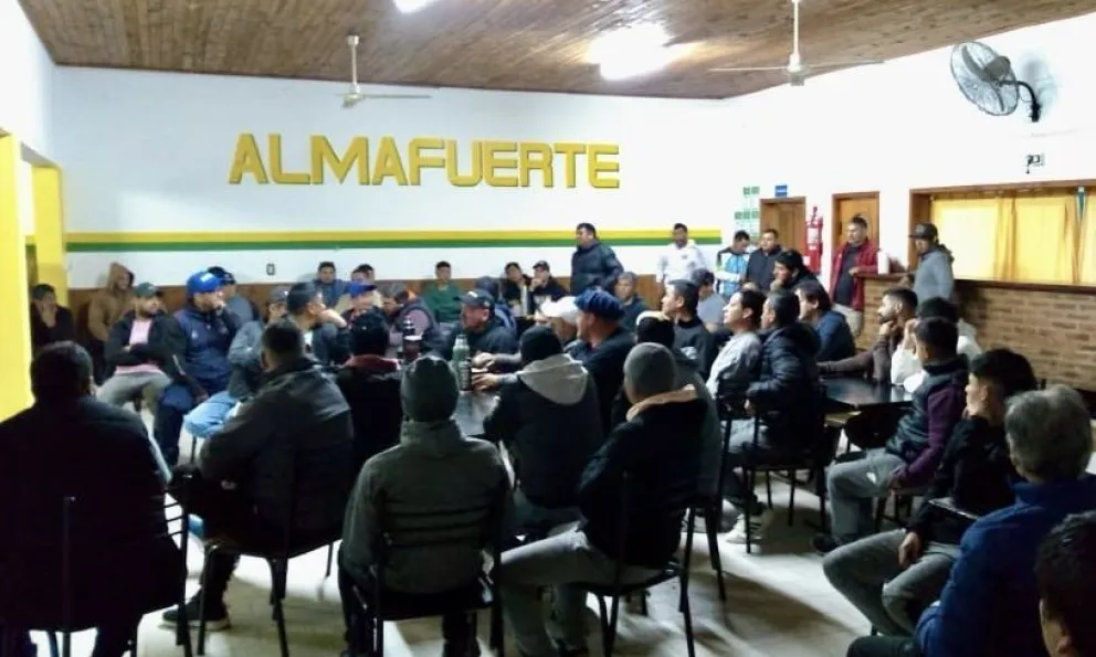 La reunión sucedió en el club Almafuerte 