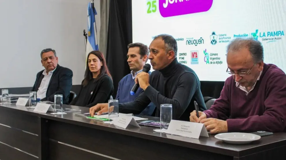  Apunta a posicionar a la Patagonia Norte como un nuevo polo productivo de forraje de alta calidadCrédito: Gobierno de Río Negro