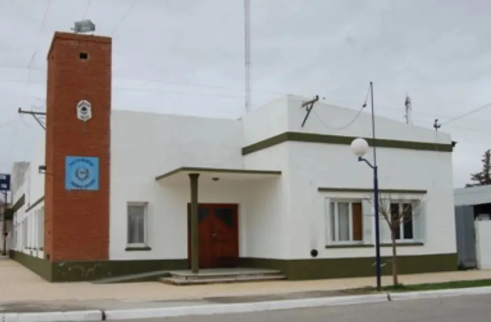 Comisaría de Lamarque.