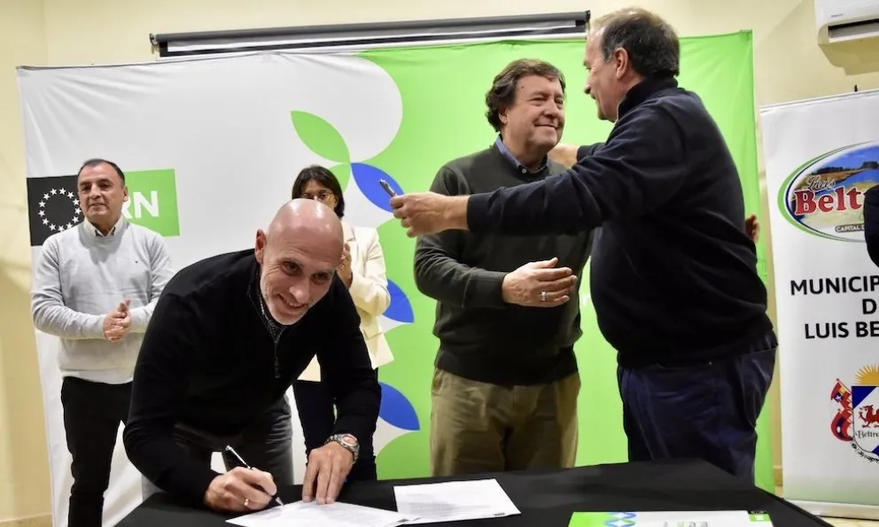 El gobernador estuvo en Luis Beltrán 