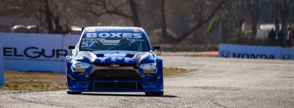 Con un domingo nublado pero con buena temperatura se espera un gran espectáculo.