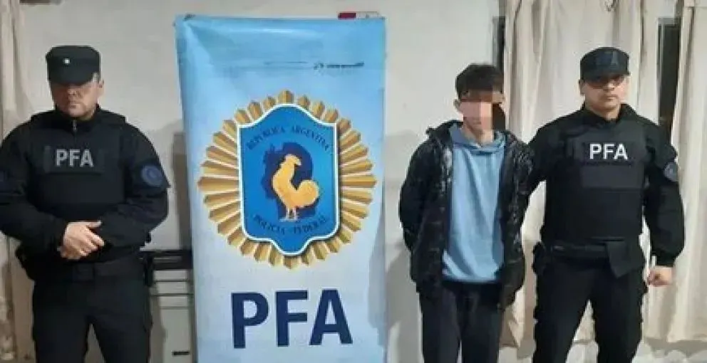 El cipoleño fue rastreado a través de su celular que aún seguía activo. No se sabe a cuántos menores más ha engañado.