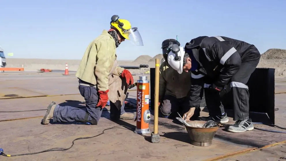 La iniciativa busca que la riqueza generada en la Provincia se traduzca en más empleo local