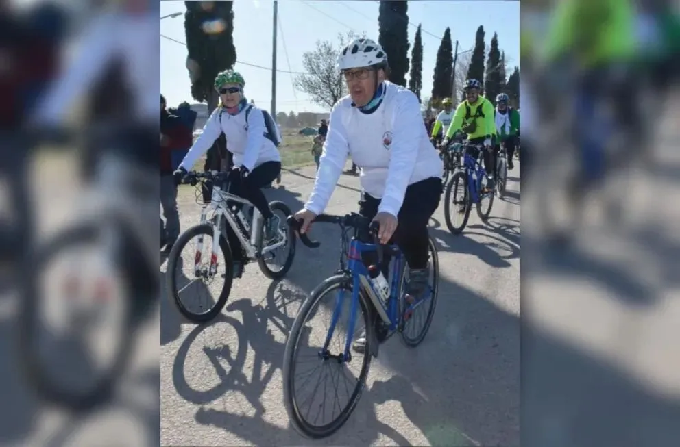 Alejandro Germanos, familiares y amigos en una de las peregrinaciones. Foto (gentileza)