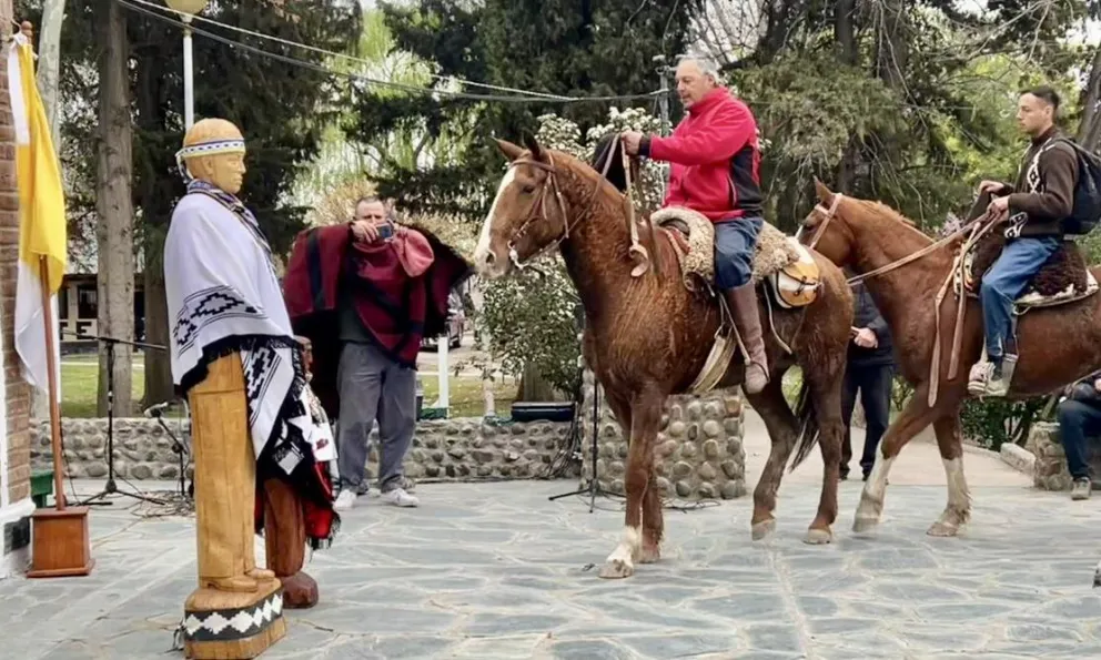 Muchas personas se acercaron al santuario 