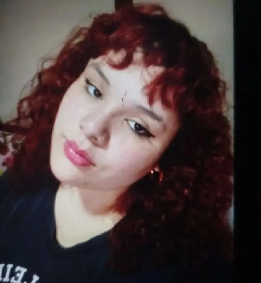 La joven de 18 años fue vista por última vez ayer por la tarde en barrio San Martín (Foto Policía RN).