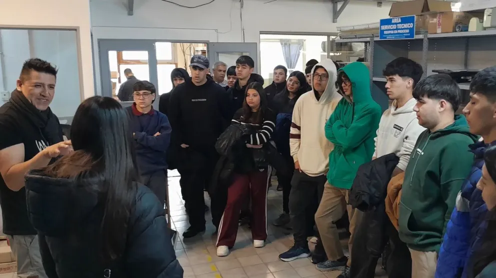 Estudiantes rionegrinos visitaron los desarrollos tecnológicos en ALTECCrédito: Gobierno de Río Negro.
