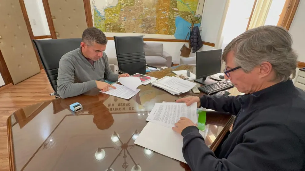 Más obra pública para BelisleCrédito: Gobierno de Río Negro.