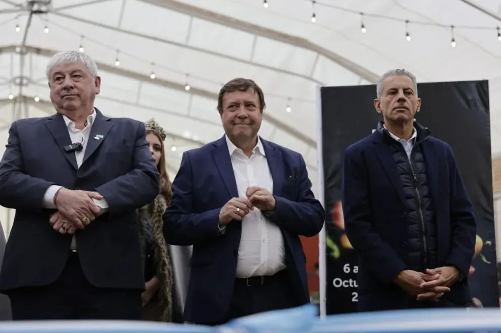 El gobernador negó asperezas con el intendente Cortes por el referéndum en Bariloche