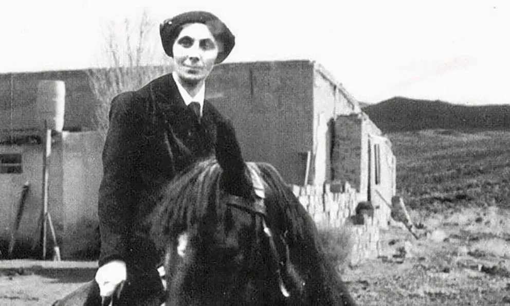 Elena Greenhill Blaker