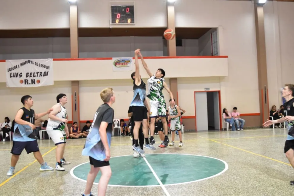 Fotos del encuentro de la Liga Formativa en Luis Beltrán. Foto: Municipalidad de Luis Beltrán 