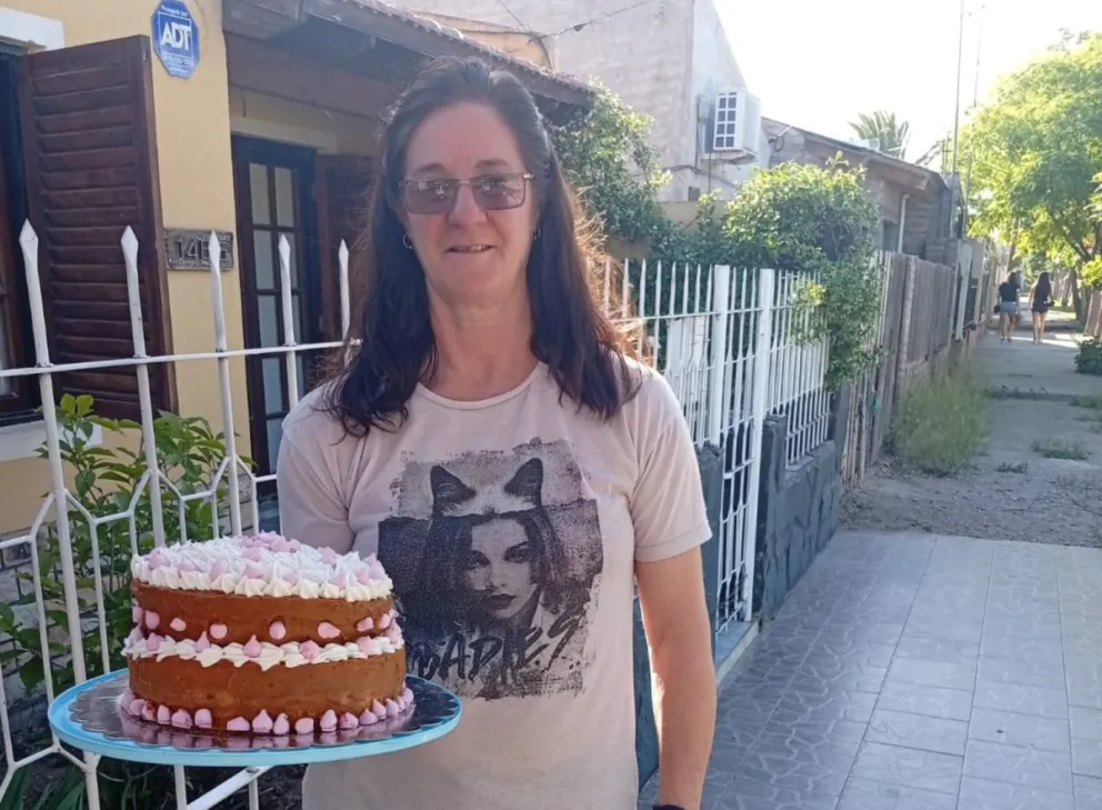 Claudia es una madre luchadora 