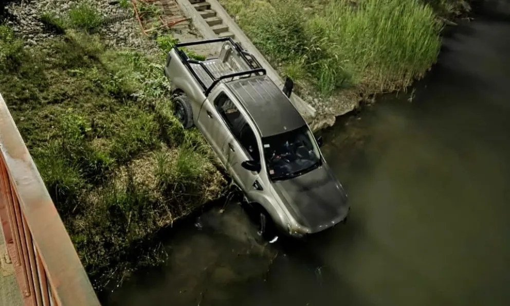 La camioneta llevaba a 5 personas 
