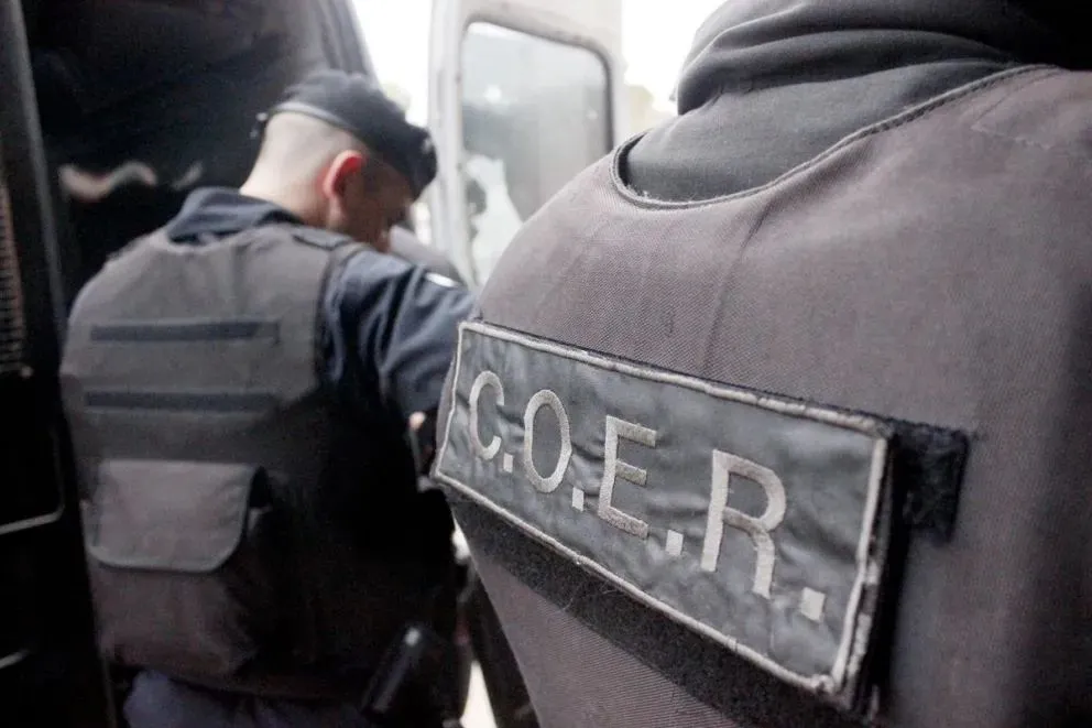 Allanamientos simultáneos en distintos barrios de Roca por una investigación que busca esclarecer una serie de asaltos en viviendas y barrios privados del Alto Valle. Foto: ANR